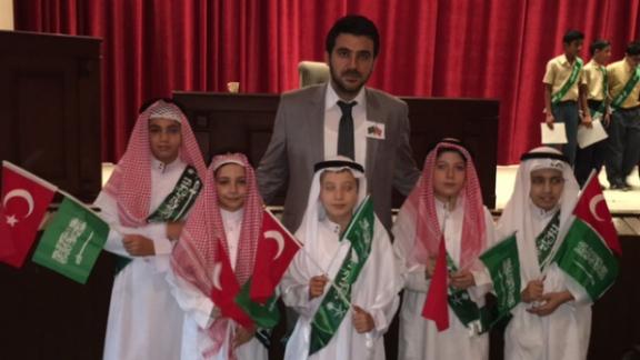 Mekke Uluslararası Türk Okulu Suudi Arabistan Milli Günü Kutlamalarında.