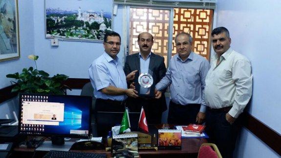 Abha UTO Yönetim Kurulu Başkanı Asaf AYDIN ve üyeleri Ataşemiz Sayın İsmail ALTINKAYNAK´ı ziyaret ettiler.