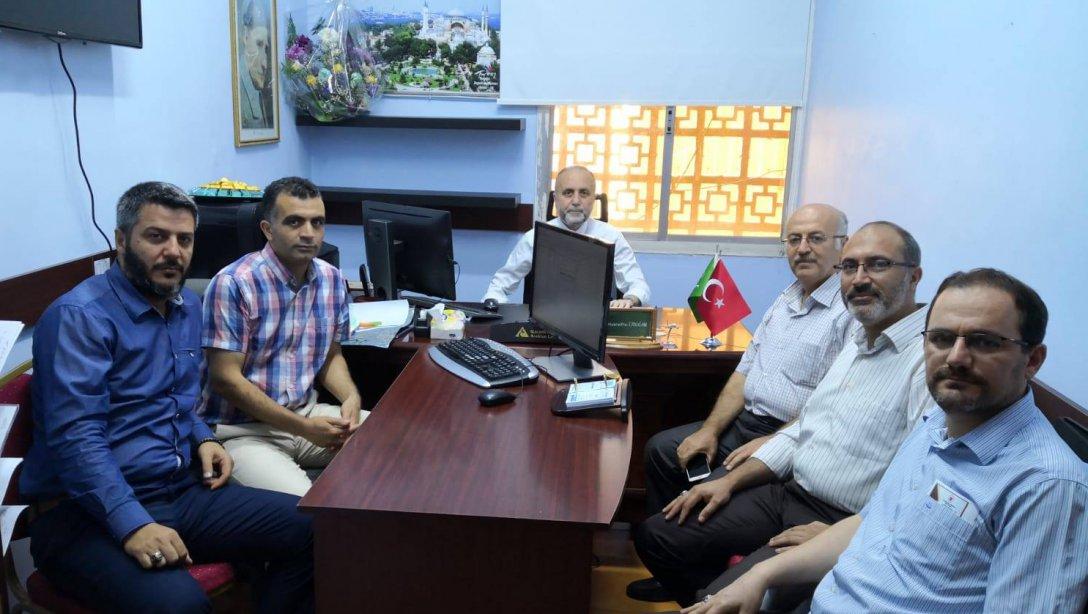 Cidde Uluslararası Türk Okulu Müdürü Selim ÇELİK ve Müdür Yardımcıları Ataşemiz Dr. Güsamettin ERDOĞAN´ı ziyaret ettiler.